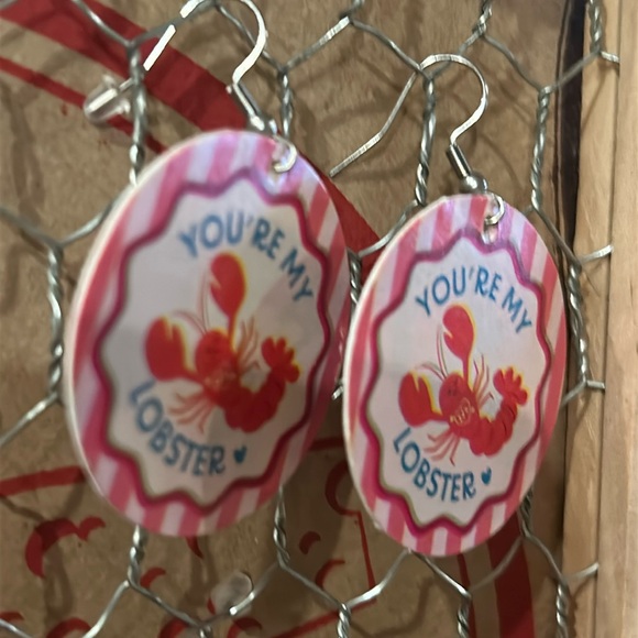 Trader Joe’s earrings circle recycled gift card and stickers lobster - Picture 2 of 3